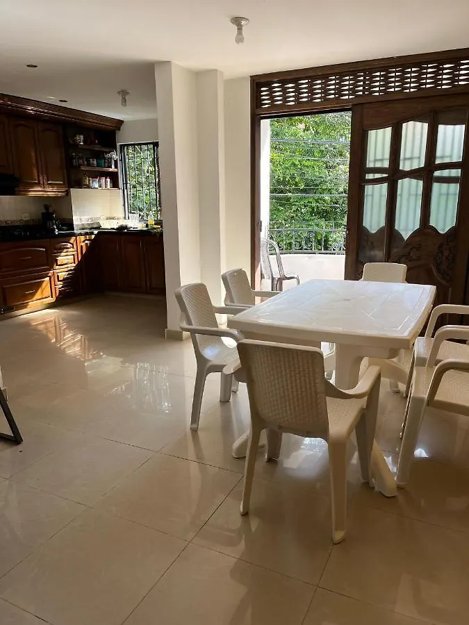 Pansiyon Habitacion Con Bano Privado En Belen Los Alpes Medellín Kolombiya