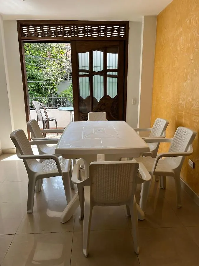 Habitacion Con Bano Privado En Belen Los Alpes Medellín 0*,  Kolombiya