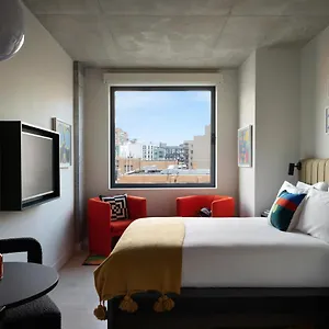 Penny Williamsburg 4*, Nueva York Estados Unidos